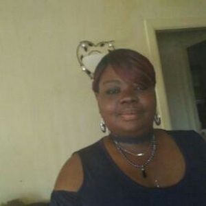 Meet your Posher, Tonya